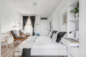 The Little Royal - A Carlton Gardens Studio